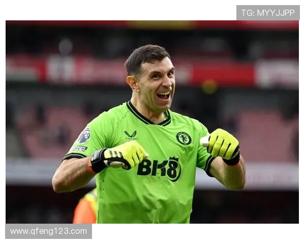 绿色象征的足球明星是谁他在场上的表现如何影响了球队的胜利 绿色象征的足球明星是谁他在场上的表现如何影响了球队的胜利